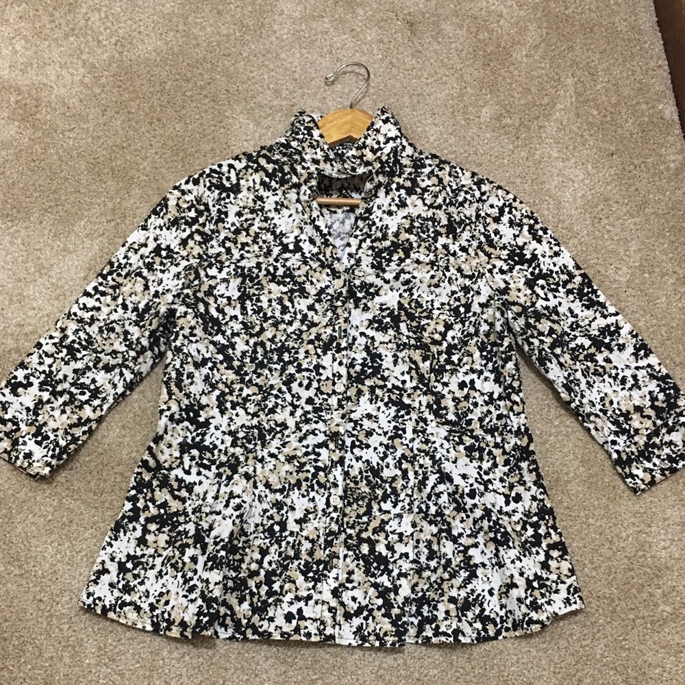Dana Buchman Button Up Blouse